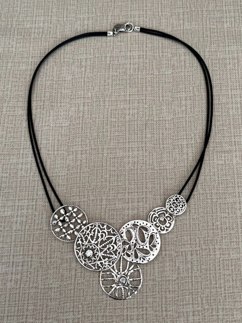 Silpada Filagree Art Necklace